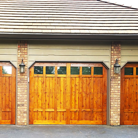 https://rccustompaintworks.com/wp-content/uploads/2015/04/American-Garage-Door-After-540x540.jpg